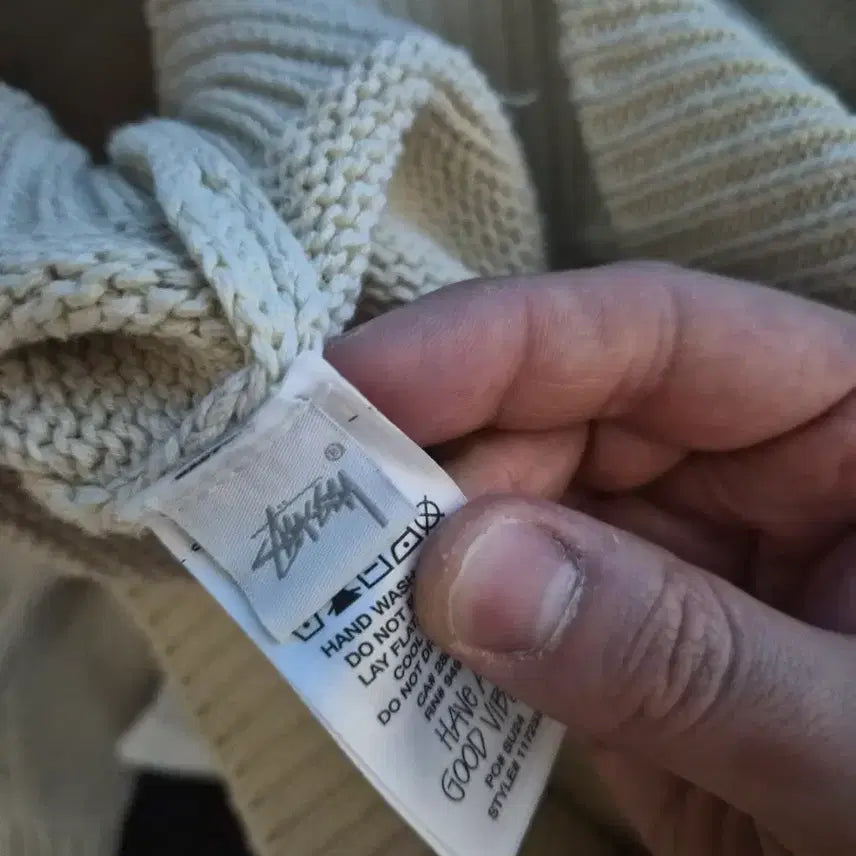 [BUNJANG] Stussy Surferman Knit L / 스투시 서퍼맨 니트 L