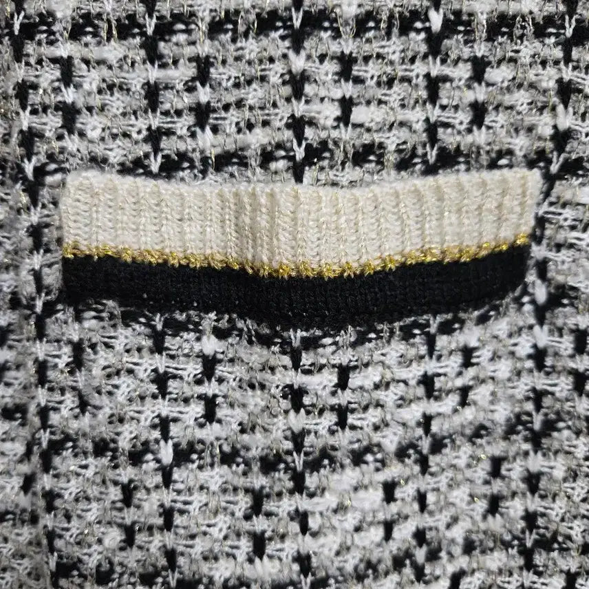 [BUNJANG] Tweed V-Neck Cardigan (M) / 트위드 짜임 배색 브이넥 가디건 M 새상품