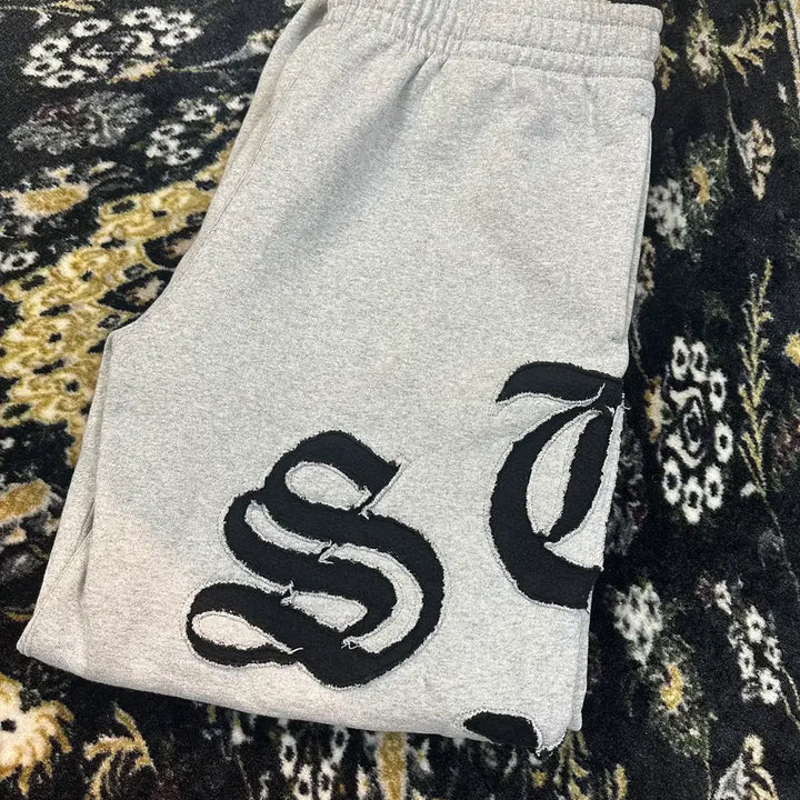 [BUNJANG] Supreme Cut Out Sweatpants Heather Grey M / 슈프림 컷 아웃 스웨트팬츠 헤더 그레이 M