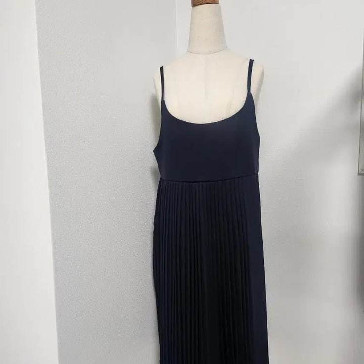 [BUNJANG] Black Pleated Long Dress Free Size / 블랙 플리츠 롱 원피스 free