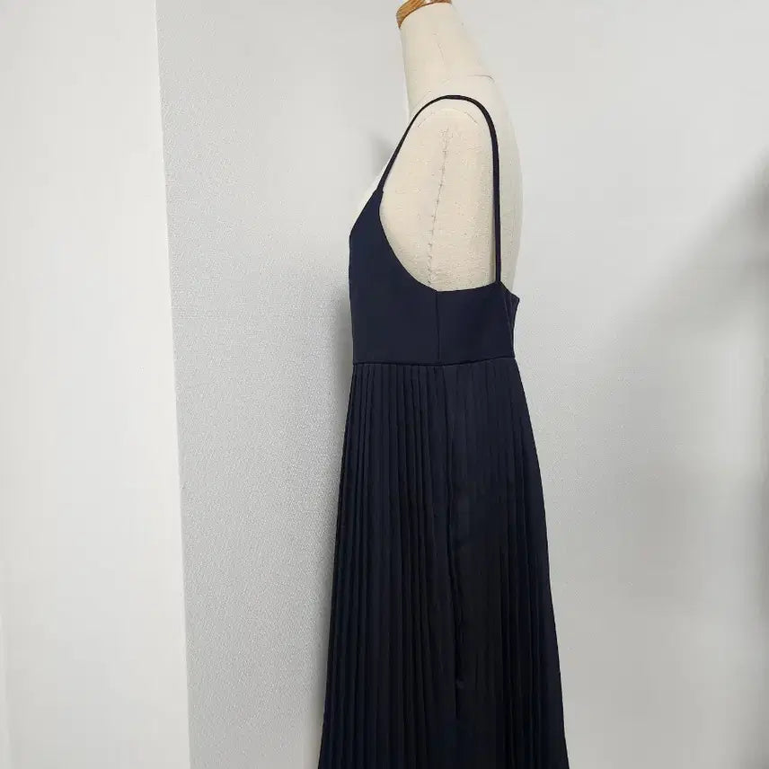 [BUNJANG] Black Pleated Long Dress Free Size / 블랙 플리츠 롱 원피스 free