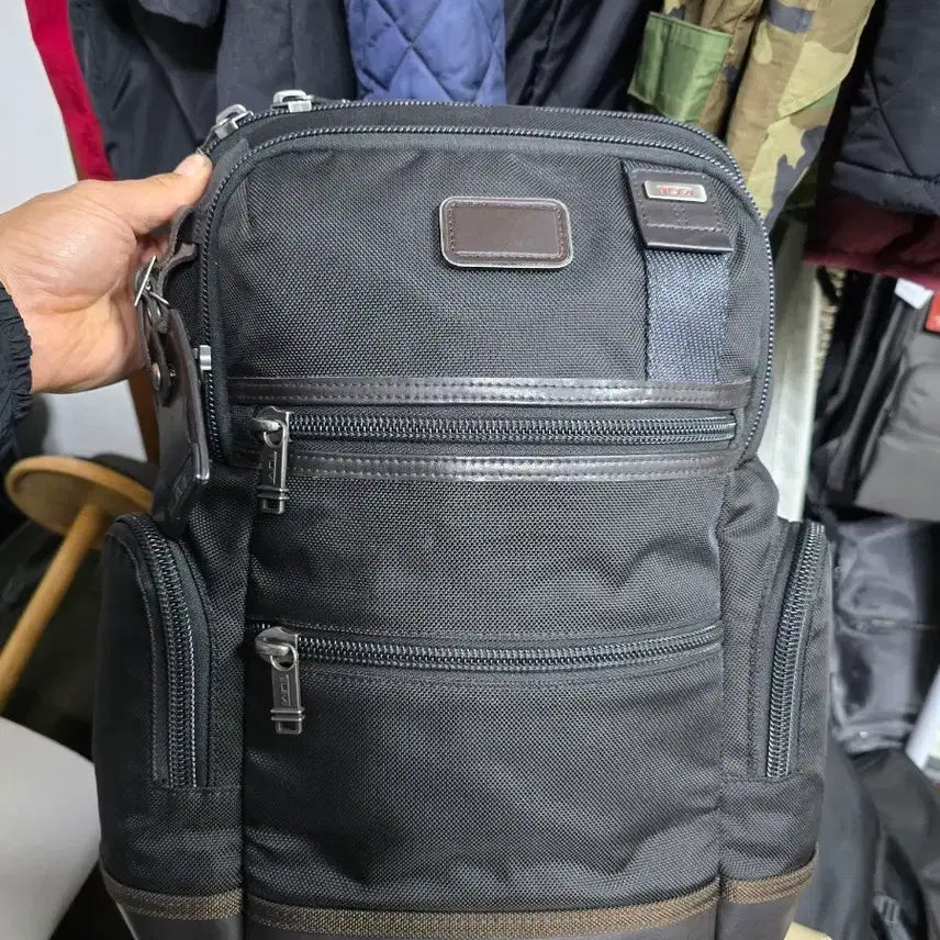[BUNJANG] Tumi Knox Black Backpack / TUMI 투미녹스 블랙 백팩 남성 222681HK2