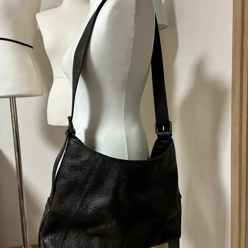 [BUNJANG] Brown Leather Crossbody Bag / 브라운 가죽 크로스백