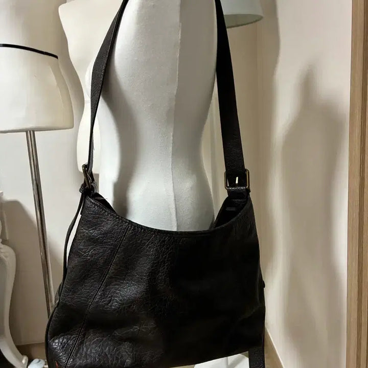 [BUNJANG] Brown Leather Crossbody Bag / 브라운 가죽 크로스백