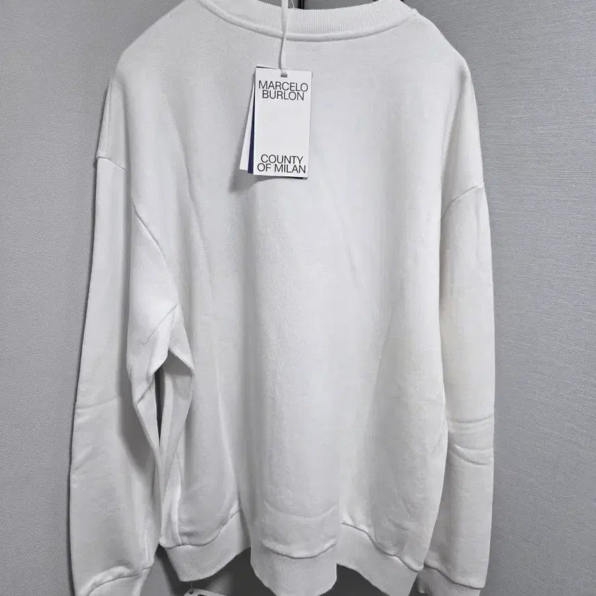 [BUNJANG] Marcelo Burlon Emblem Patch Sweatshirt / 마르셀로볼론 엠블럼 패치 스웨트셔츠