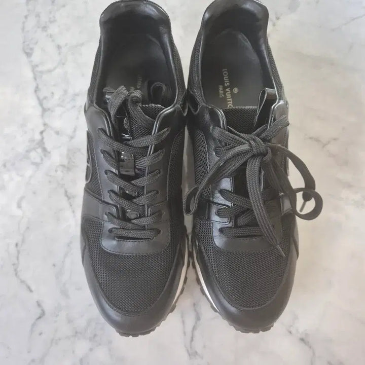 [BUNJANG] Louis Vuitton Run Away Sneakers 36 / 루이비통 런어웨이 스니커즈 36