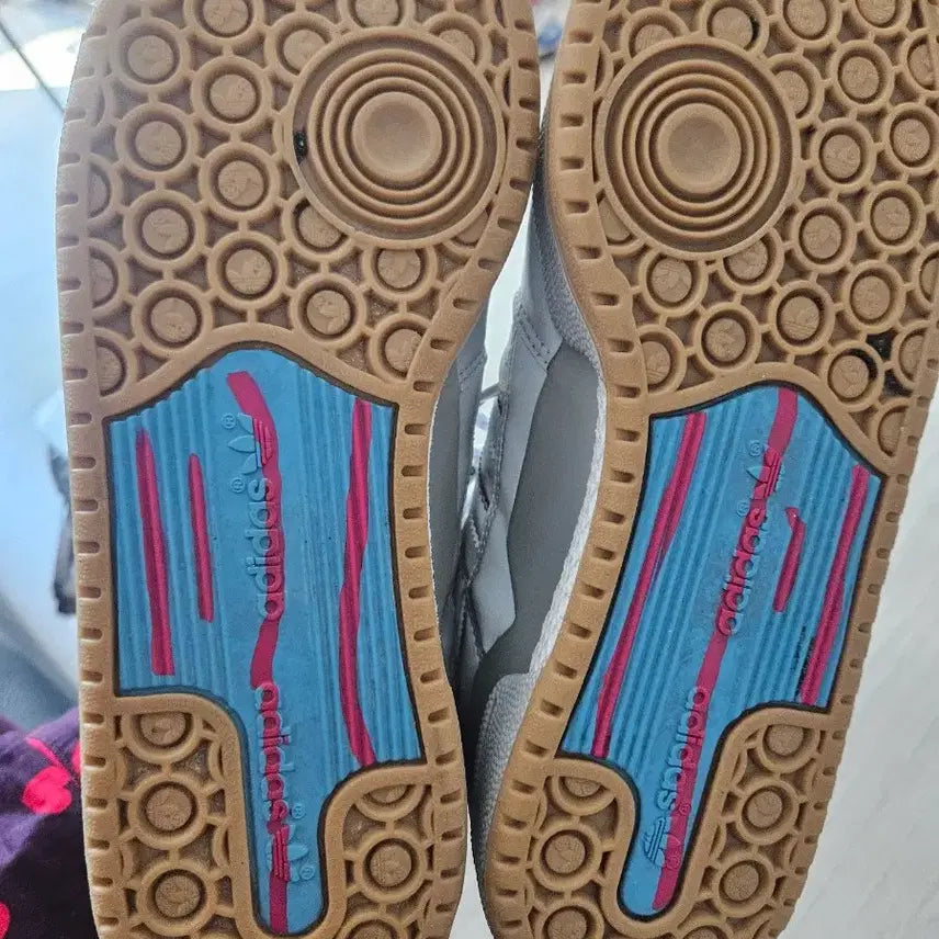 [SOLD OUT] 아디다스 포럼 하이 실버 운동화