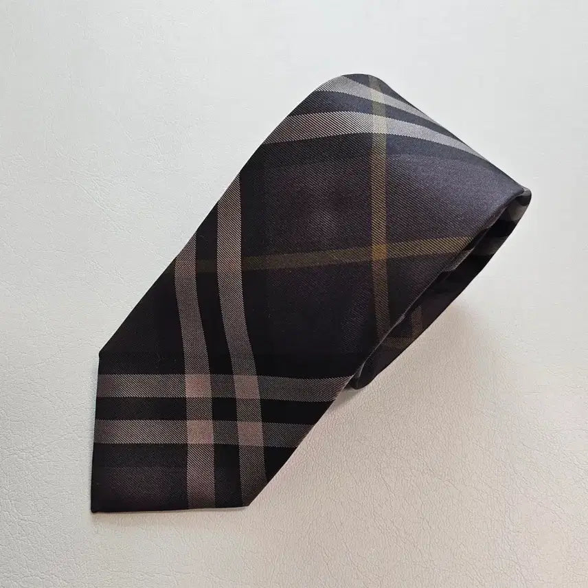 [BUNJANG] Burberry Newest Check Pattern Slim Tie / 버버리 최신상 넥타이