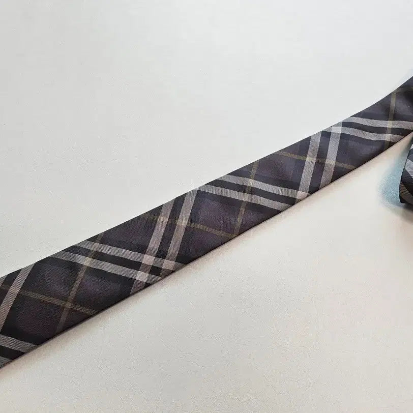[BUNJANG] Burberry Newest Check Pattern Slim Tie / 버버리 최신상 넥타이