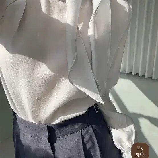 [BUNJANG] Light Me Feminine Tie Blouse / 새상품 라이트미 페미닌 타이 블라우스