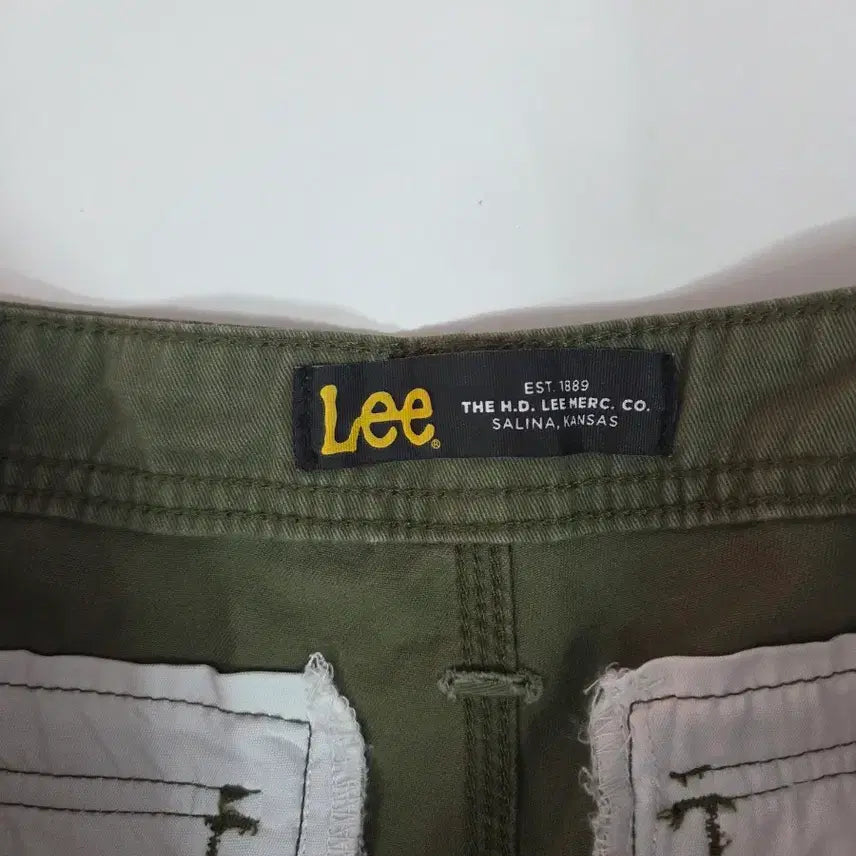 [BUNJANG] 36 LEE 리 카고 반바지 올리브 버뮤다 / 36 LEE 리 카고 반바지 올리브 버뮤다