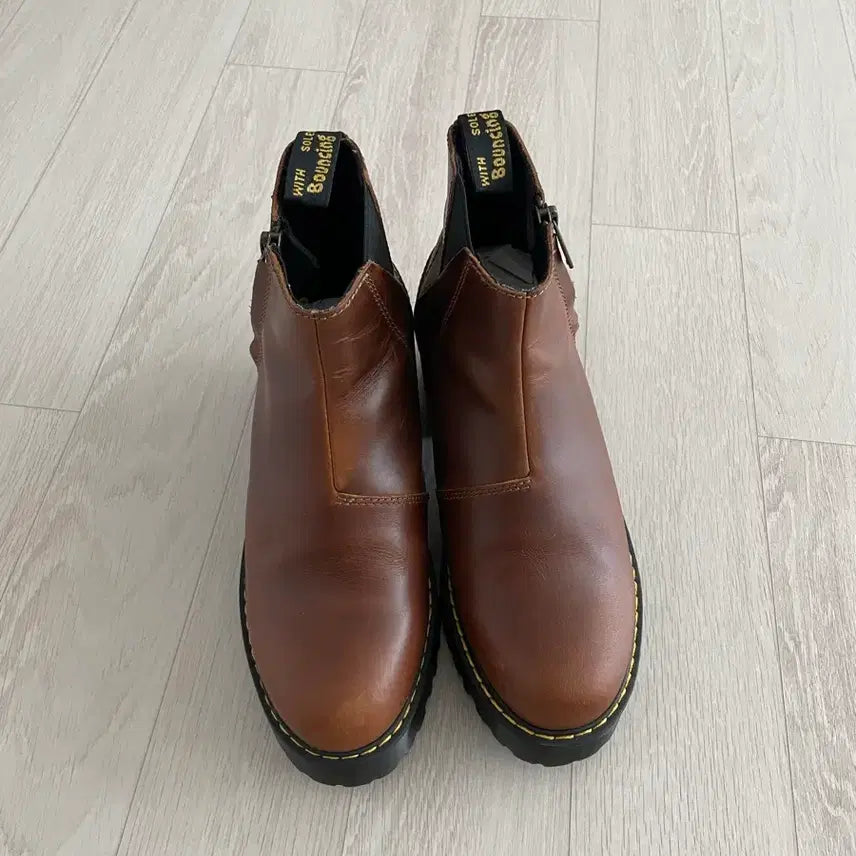 [BUNJANG] Dr. Martens Romety Chelsea Boots / 닥터마틴 첼시부츠 로메티 38