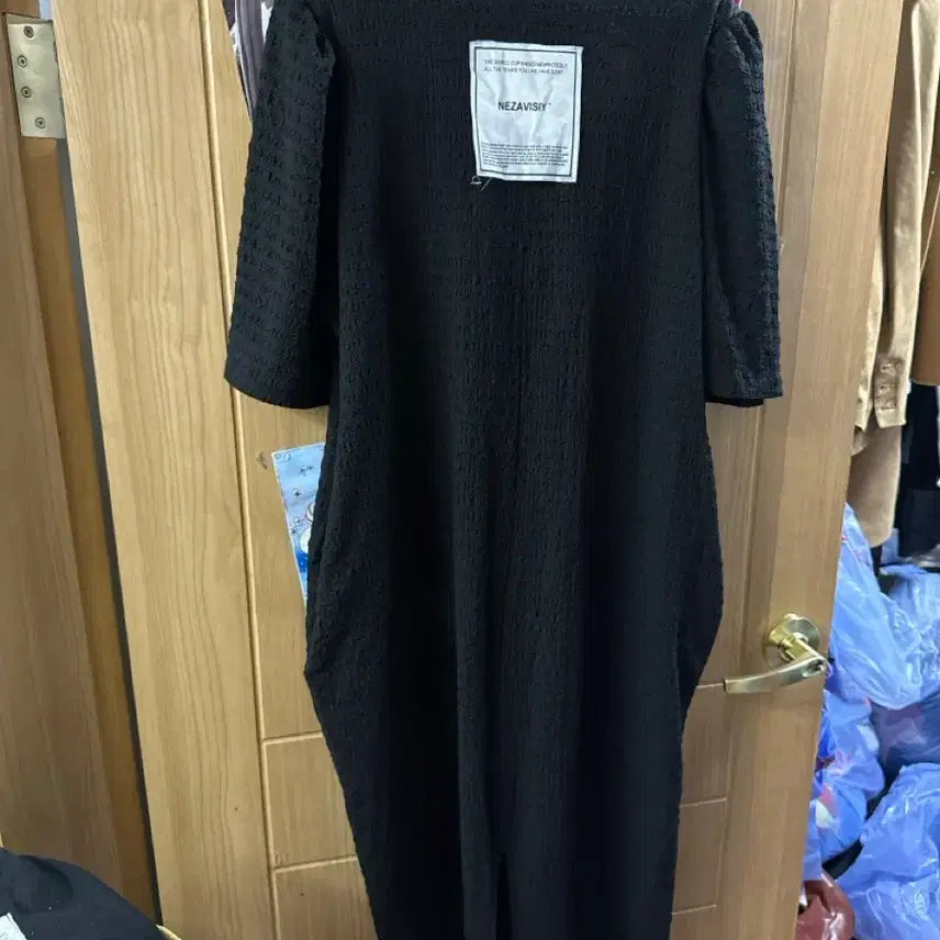 [BUNJANG] Padded Puff Sleeve Dress / 패드 퍼프 원피스