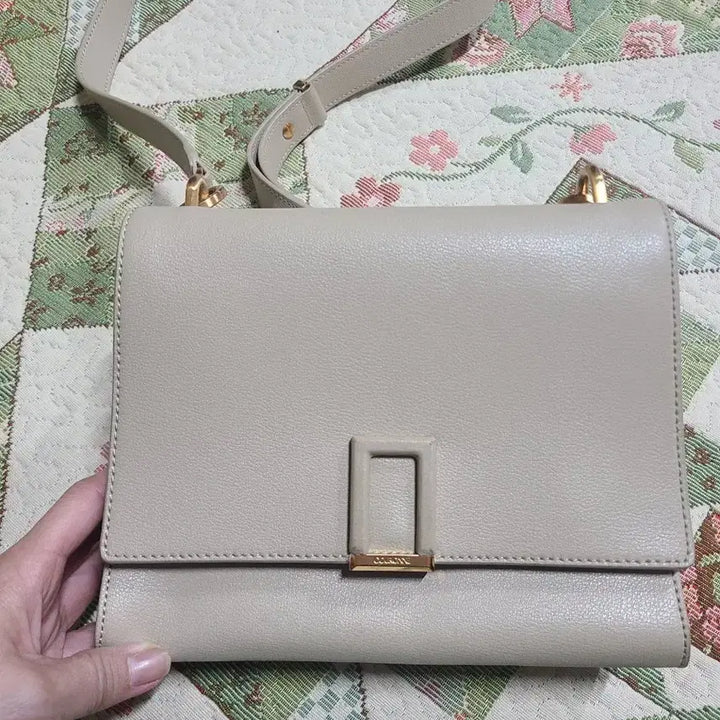 [BUNJANG] Couronne Shoulder Bag Beige / 쿠론 가방