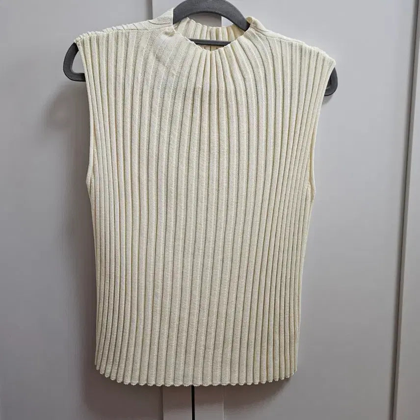 [BUNJANG] 르917 Sleeveless Knit Top / 르917 슬리브리스