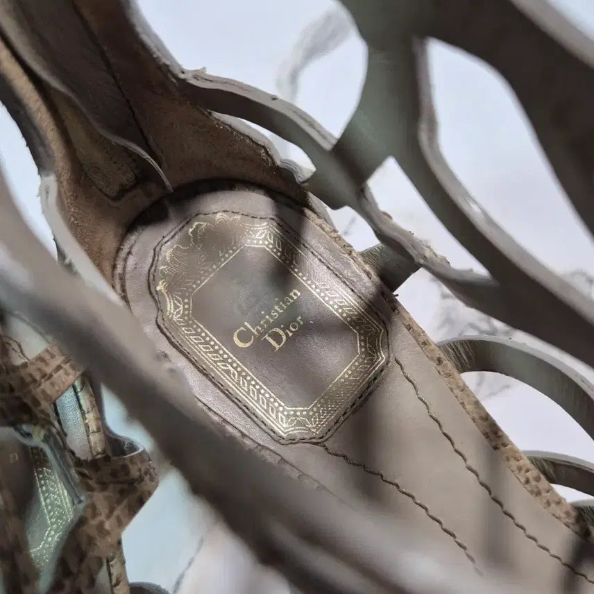 [BUNJANG] Dior Paradise Python Embossed Leather Sandals Heels 36.5 / (정품) 디올 파라다이스 파이썬 엠보싱 가죽 샌들 힐 구두 36.5