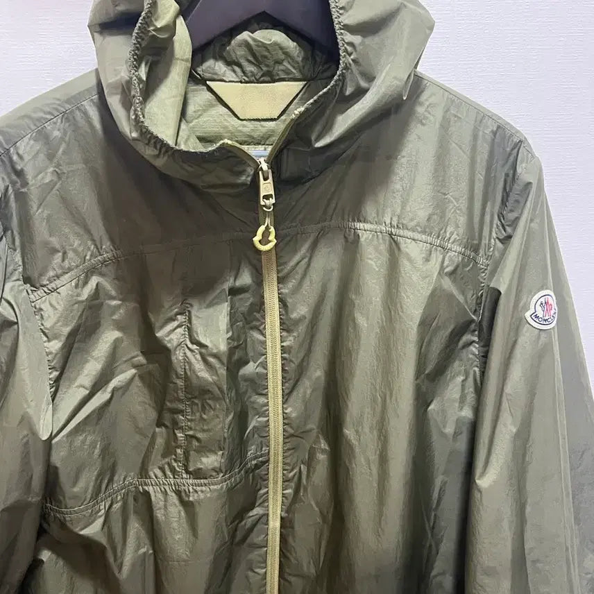 [BUNJANG] Moncler Windbreaker Jacket / 몽클레어 바람막이