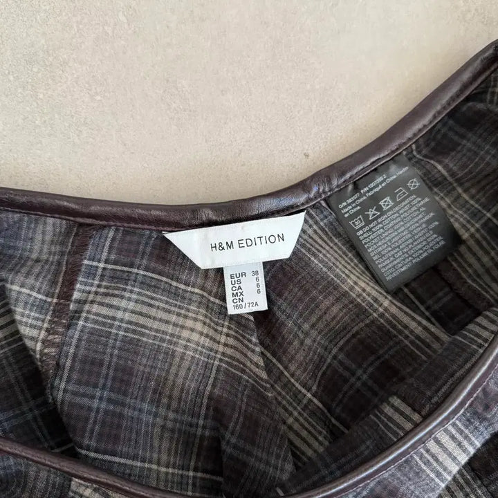 [SOLD OUT] H&amp;M 에디션 체크 플레어 스커트