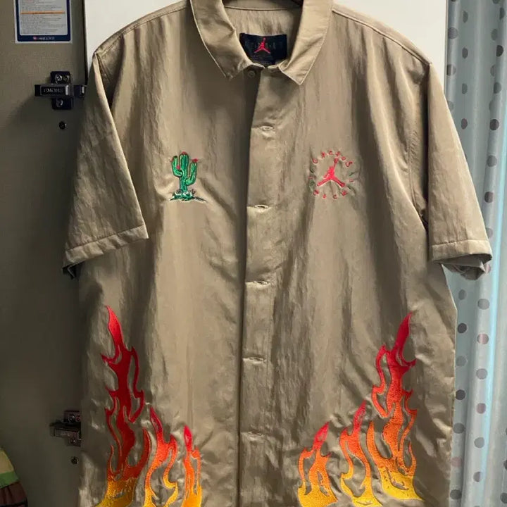 [BUNJANG] Jordan x Travis Scott Button Down Top - Asia / L / 조던 x 트래비스 스캇 버튼 다운 탑 - 아시아
