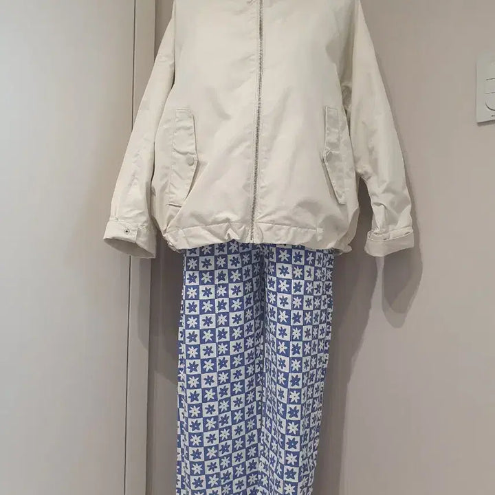 [BUNJANG] Ivory Hooded Zip-Up Jacket / 아이보리색 후드 집업 자켓