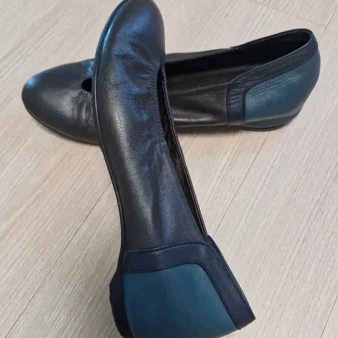 [BUNJANG] Kuho Black Flat Shoes (235) / 구호 플랫슈즈 블랙  235