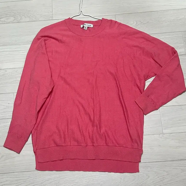 [BUNJANG] Pink Round Neck Knit Sweater / 핑크 라운드넥 니트 (얇은 소재)