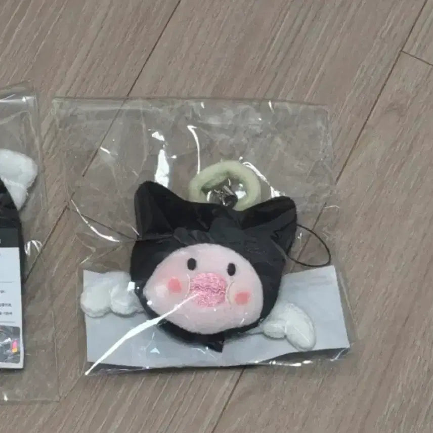 [SOLD OUT] 엑디즈 페이스키링 지덕 양도
