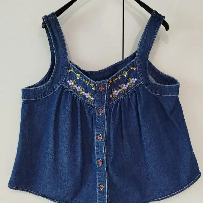 [BUNJANG] Embroidered Denim Bustier Vest / 꽃자수가 예쁘게 놓인 청 뷔스티에 조끼