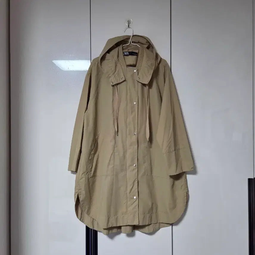 [BUNJANG] ZARA Khaki Hooded Long Parka Jacket / 자라 카키색 후드 롱 야상 점퍼
