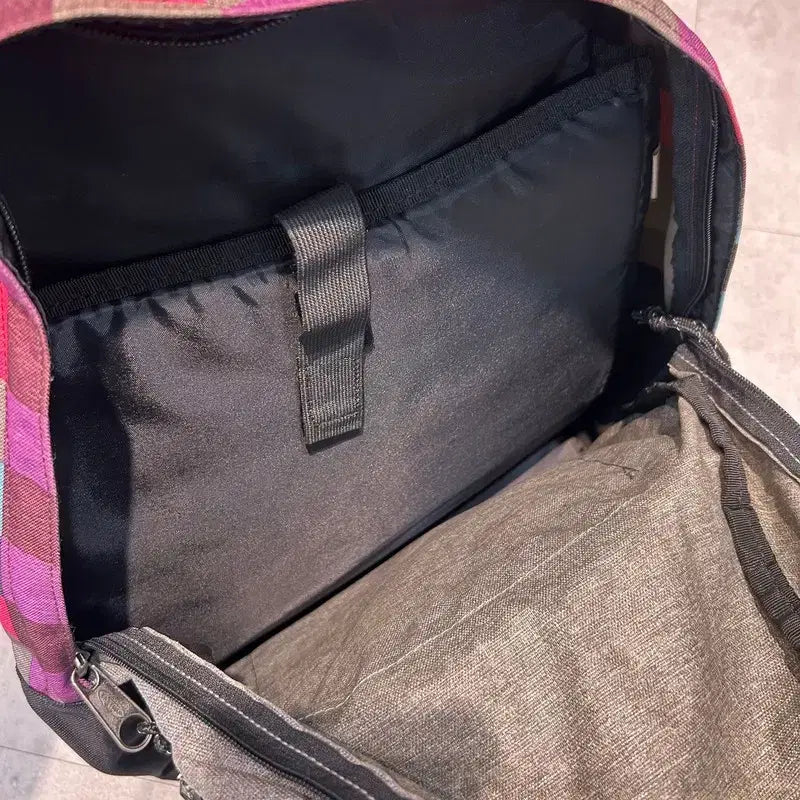 [SOLD OUT] OS 이스트팩 빈티지 피나클 체커보드 체크패턴 백팩 가방