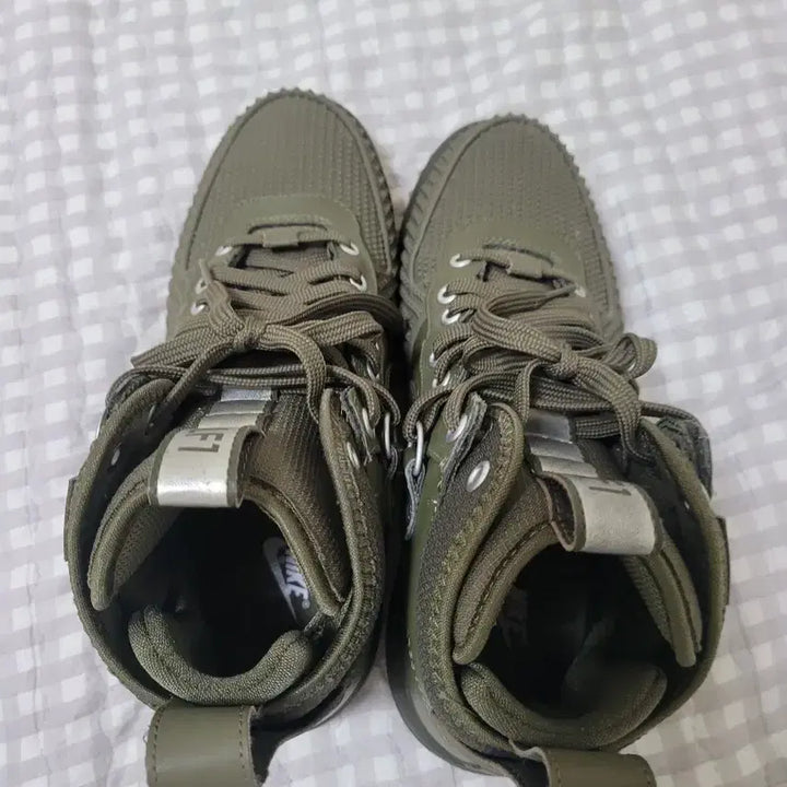 [BUNJANG] Nike LF1 Olive Sneakers / 나이키 LF1 올리브 스니커즈