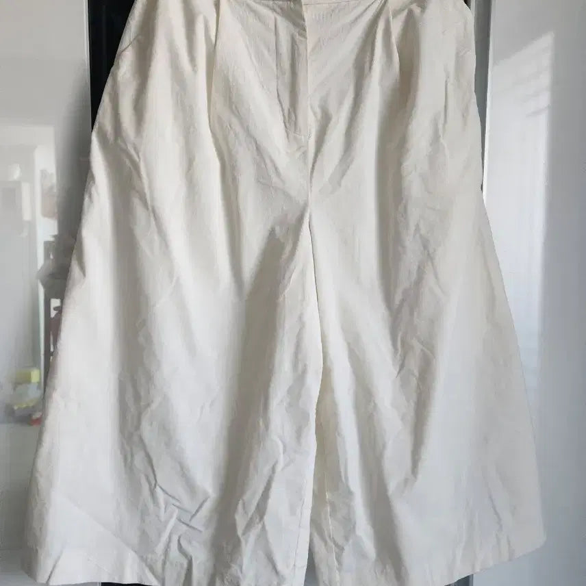 [BUNJANG] White Wide Skirt Pants / 새상품급))화이트. 와이드 치마바지