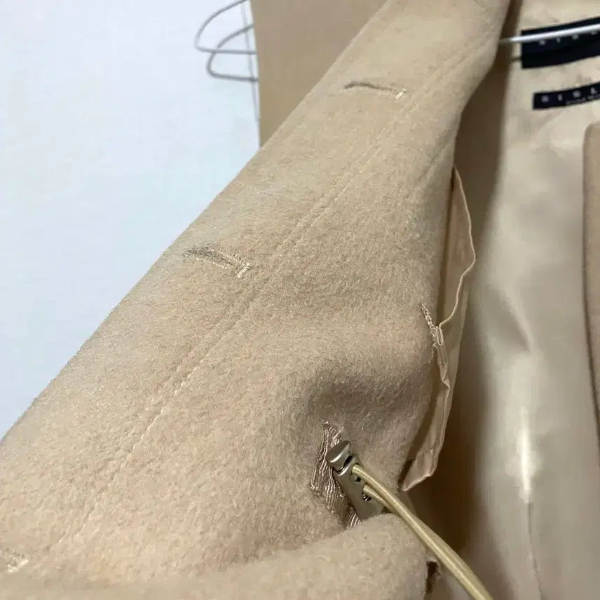 [SOLD OUT] 시슬리  핸드메이드 베스트 22FW