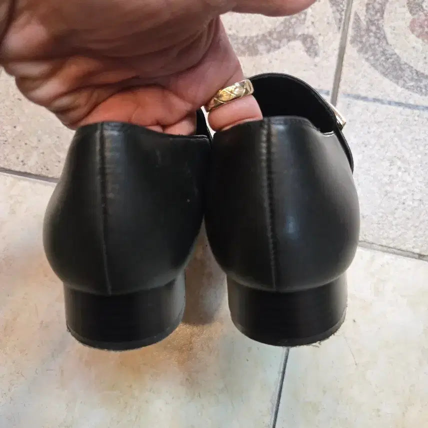 [BUNJANG] Esquar Simplee Loafer Black / 에스콰이아 심플리트 로퍼 225
