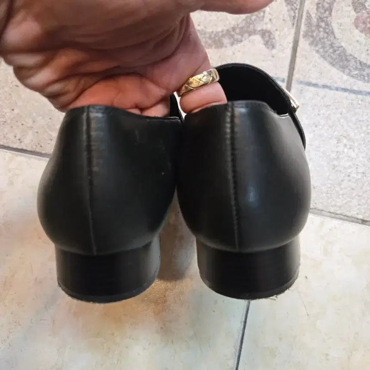 [BUNJANG] Esquar Simplee Loafer Black / 에스콰이아 심플리트 로퍼 225