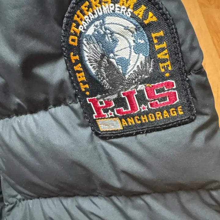 [BUNJANG] Parajumpers Lightweight Padding Jacket / 파라점퍼스 경량패딩M