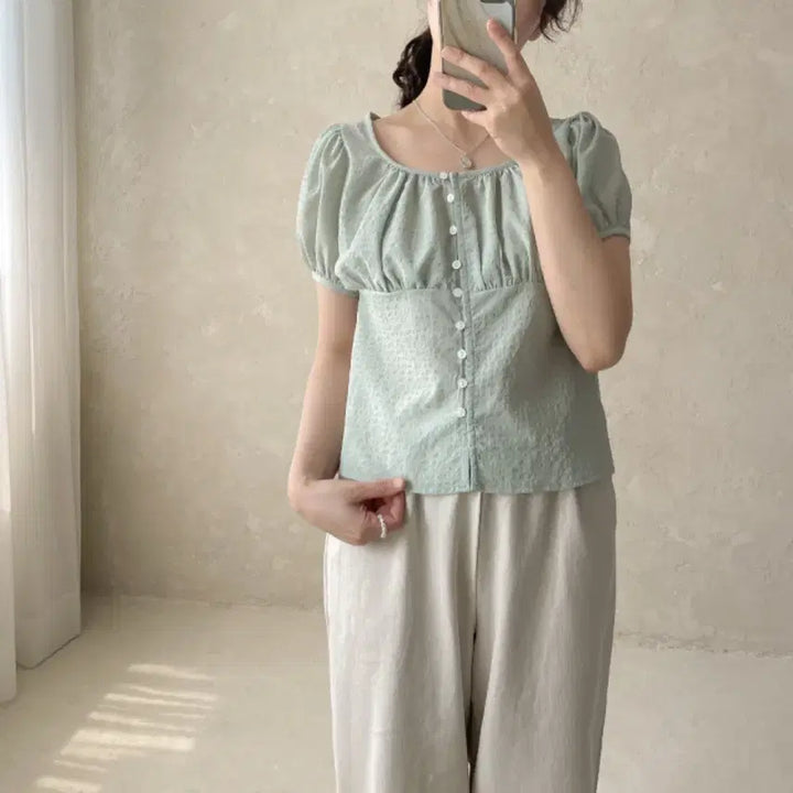[SOLD OUT] 민트 퍼프 블라우스 스퀘어넥 반팔