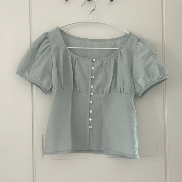 [SOLD OUT] 민트 퍼프 블라우스 스퀘어넥 반팔