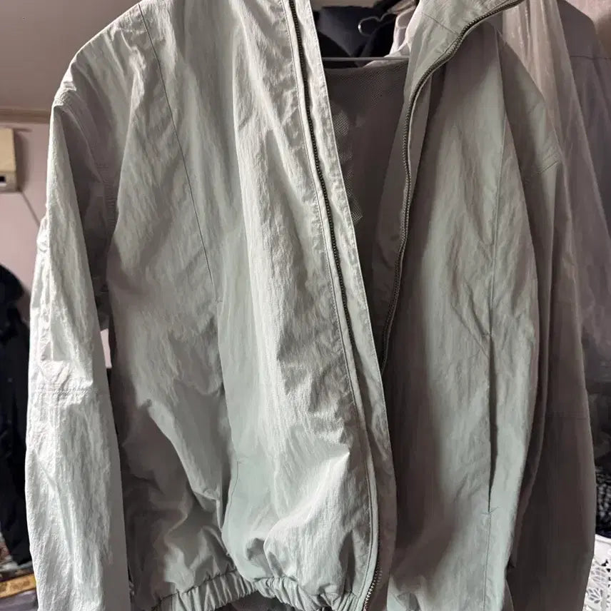 [BUNJANG] COOR Windbreaker Jacket Sand Green Size S / 쿠어 원드브레이커 자켓 샌드그린 S사이즈