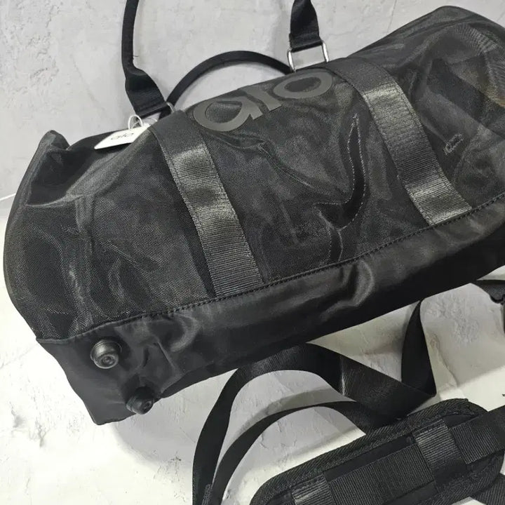 [BUNJANG] ALO Black Duffel Bag / 알로 ALO 블랙 더플백