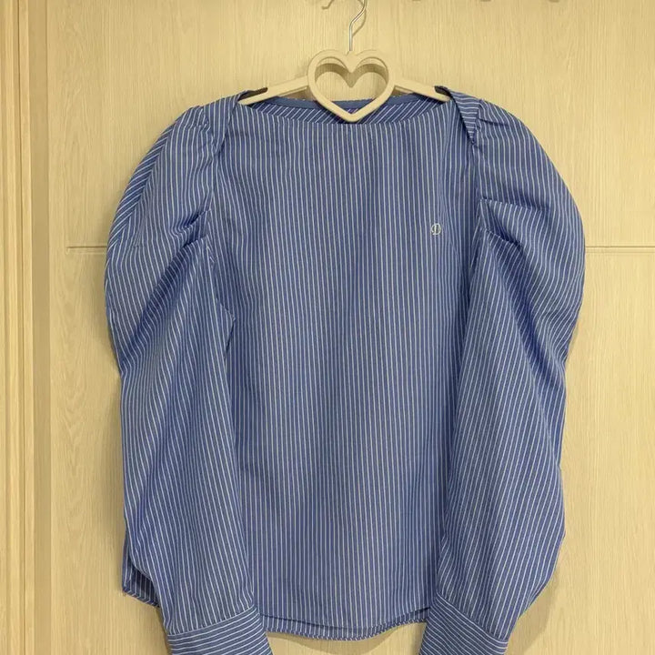 [BUNJANG] DIAGONAL Striped Puff Blouse / DIAGONAL 스트라이프 퍼프 블라우스