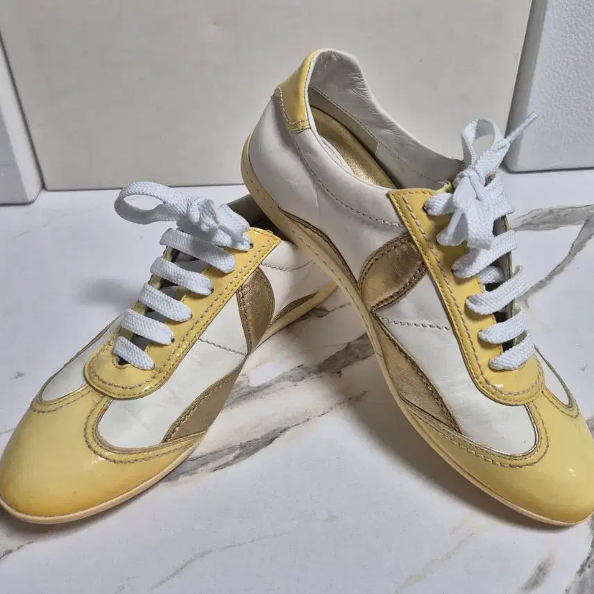 [BUNJANG] Louis Vuitton Initial Logo Leather Sneakers / (정품) 루이비통 이니셜 로고 가죽 스니커즈 36