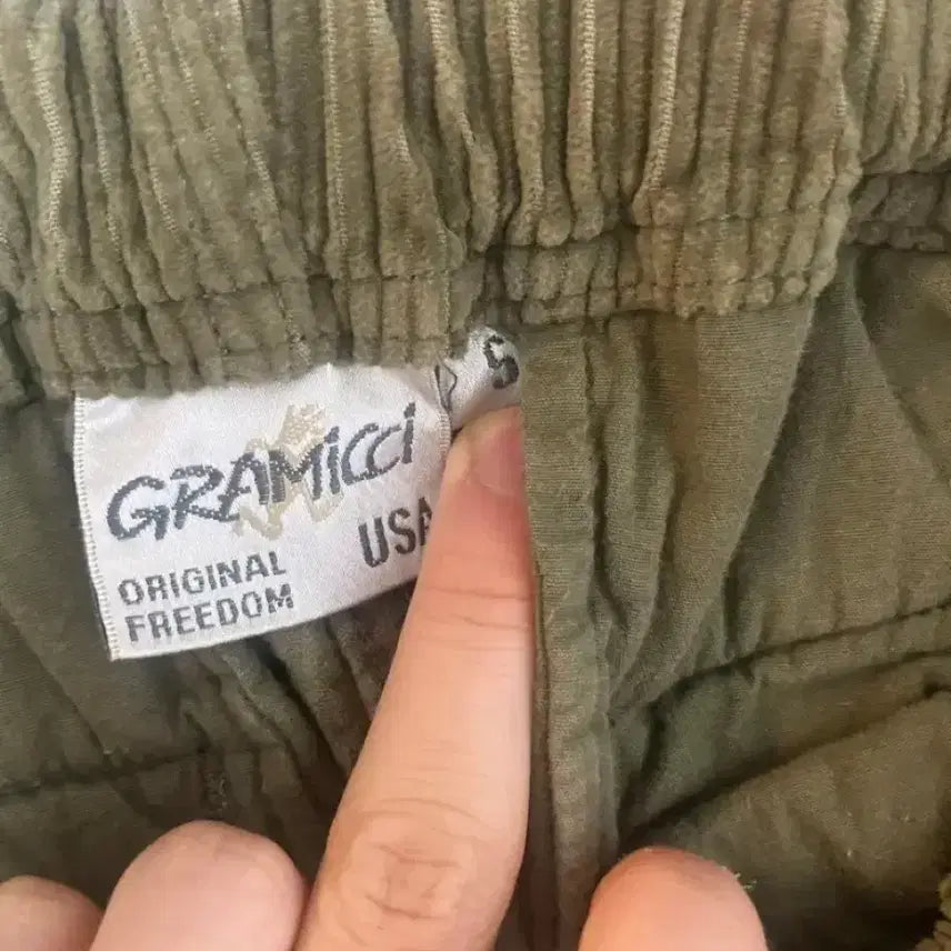 [BUNJANG] Gramicci Khaki Corduroy Pants / Gramicci 카키 코듀로이 팬츠