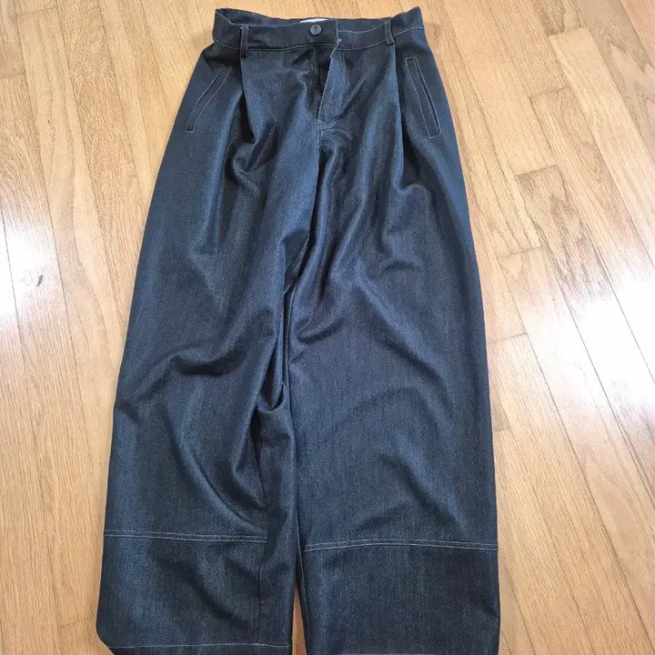 [SOLD OUT] 비긴202 원턱 와이드 데님 팬츠 블랙