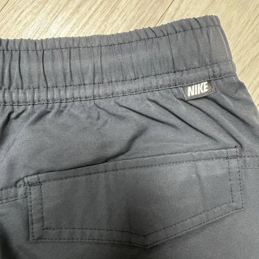 [SOLD OUT] 나이키 유틸리티 카고 팬츠 블랙 M (나코탭 새상품)
