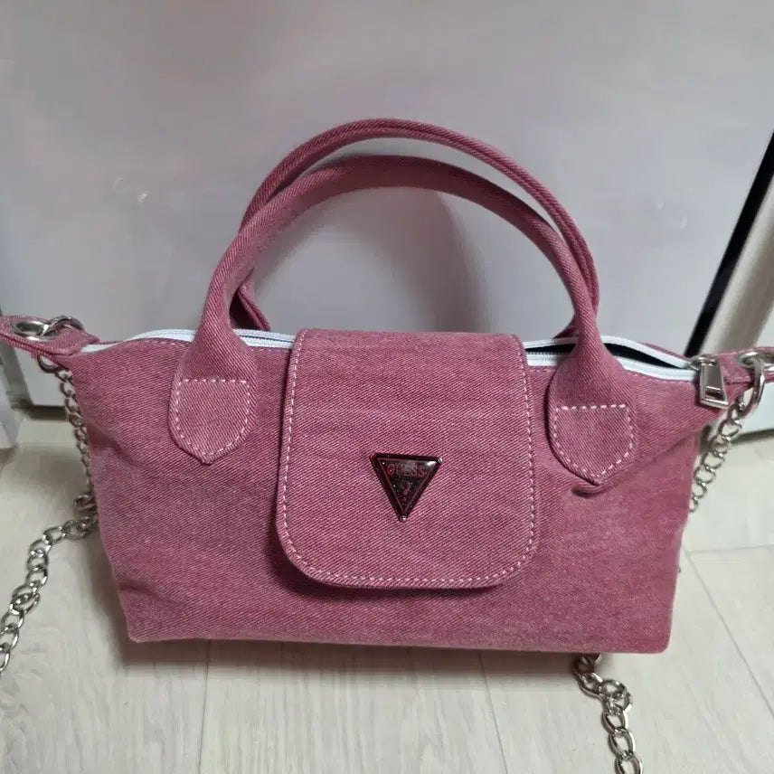 [BUNJANG] Keliz Guess Upcycled Bag / 업사이클링가방 켈리즈 게스 츄잉백 롱샴st