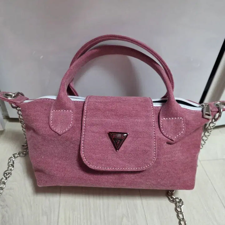[BUNJANG] Keliz Guess Upcycled Bag / 업사이클링가방 켈리즈 게스 츄잉백 롱샴st