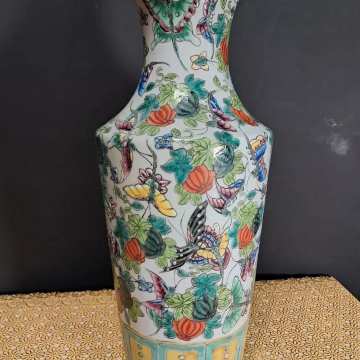 [BUNJANG] (명품감상)호접문 투채도자기(높이약 40cm) / (명품감상)호접문 투채도자기(높이약 40cm)