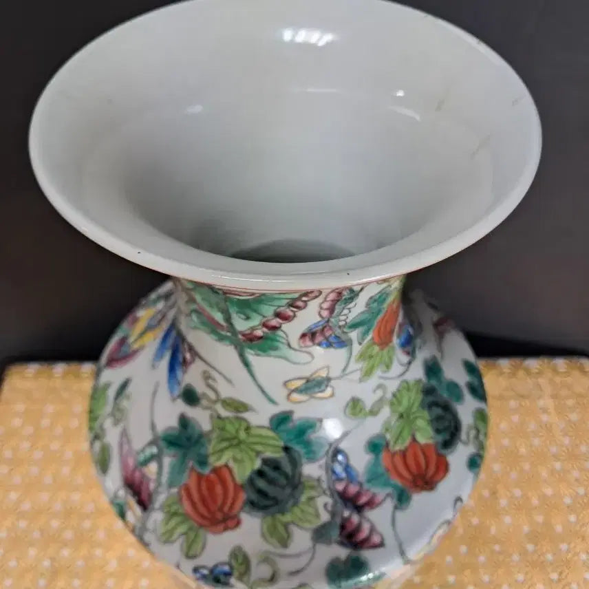 [BUNJANG] (명품감상)호접문 투채도자기(높이약 40cm) / (명품감상)호접문 투채도자기(높이약 40cm)