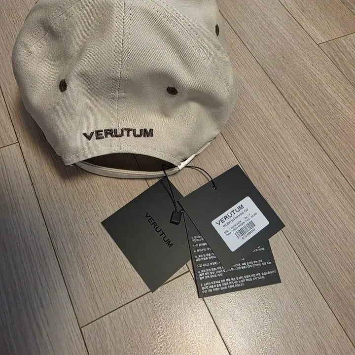 [BUNJANG] VERUTUM Ball Cap Hat / VERUTUM 베루툼 볼캡 모자 아이보리/카키